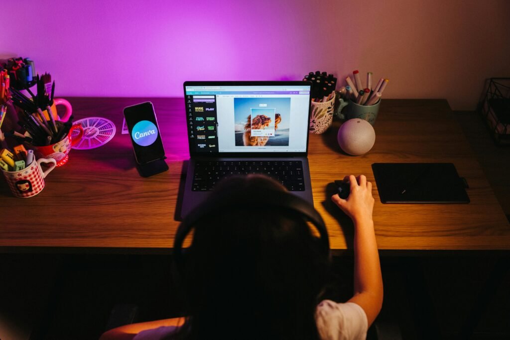 Niche Design Services (Canva & Figma) - Best Investment Ideas